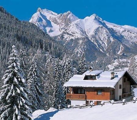 Garni La Rondine Hotel Selva di Cadore Exterior photo