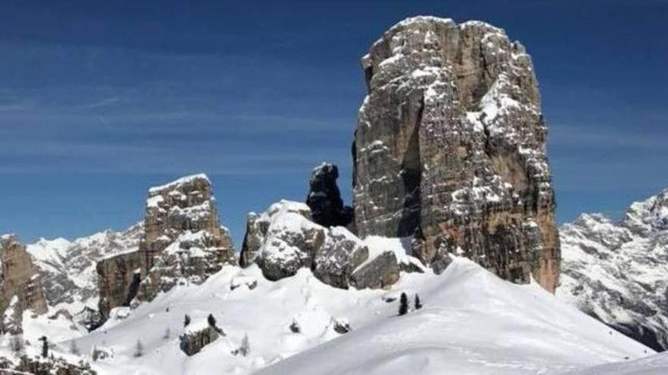 Garni La Rondine Hotel Selva di Cadore Exterior photo